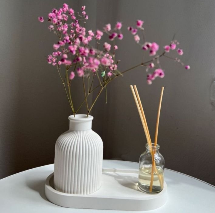 S77441129164742e883b80860a2a83af77 Minimalist Vase Collection - Image 1